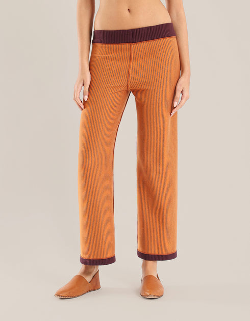 Reversible quilted pants with straight legs